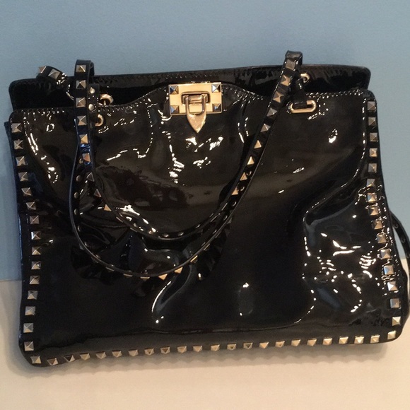 MINT Valentino Rockstud Med. Patent Leather Tote - Picture 2 of 8